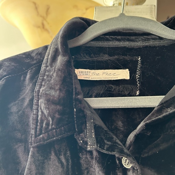 We The Free Black Velvet Button-Up Shirt. Large - Picture 2 of 4